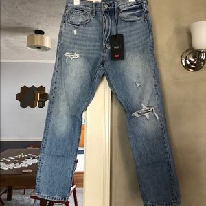 Levis skinny/high rise skinny leg 29x28 NWT